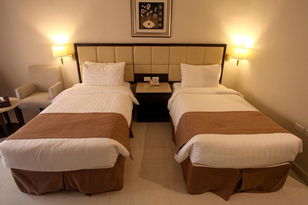 Grand East Hotel - Resort & Spa Dead Sea Sweimeh Екстер'єр фото