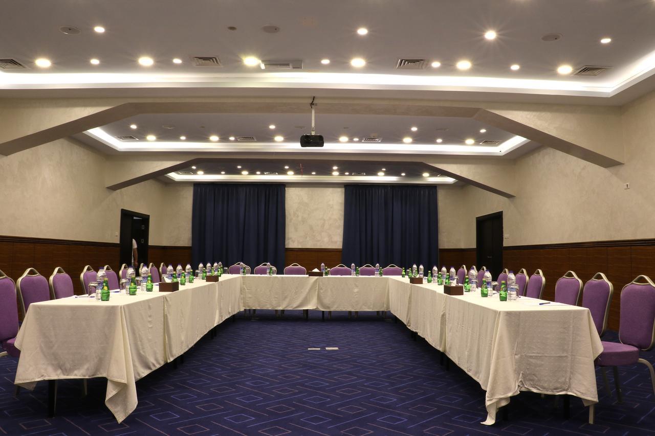 Grand East Hotel - Resort & Spa Dead Sea Sweimeh Екстер'єр фото